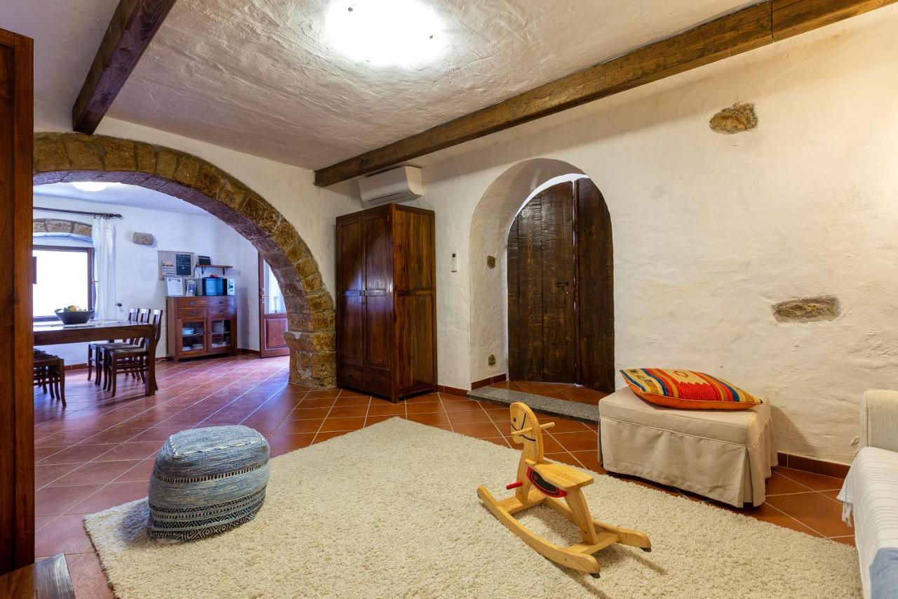 Esclusiva Dimora Storica Nel Cuore Del Borgo Medievale---- Exclusive Historical House Inside The Medieval Village カステルサルド エクステリア 写真