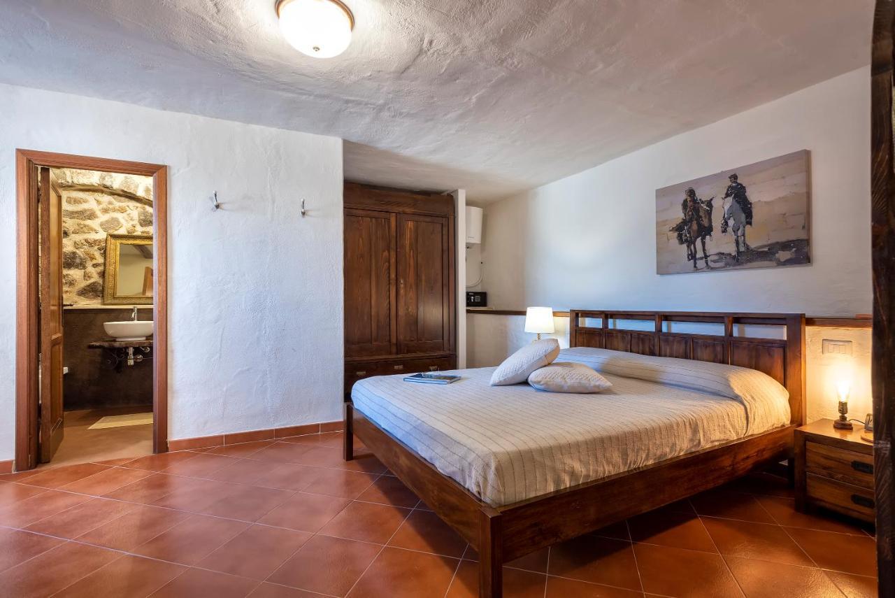 Esclusiva Dimora Storica Nel Cuore Del Borgo Medievale---- Exclusive Historical House Inside The Medieval Village カステルサルド エクステリア 写真